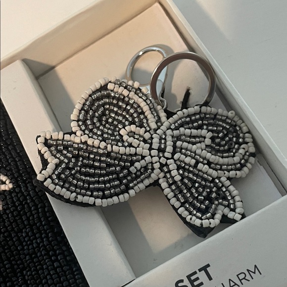 Rachel Zoe Black Gray and White Beaded Coin Purse and Charm/Key Chain Set - Picture 3 of 7